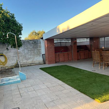 Chalet Piscina Jakuzzi Sevilla Hacienda de Tarazona Exterior photo